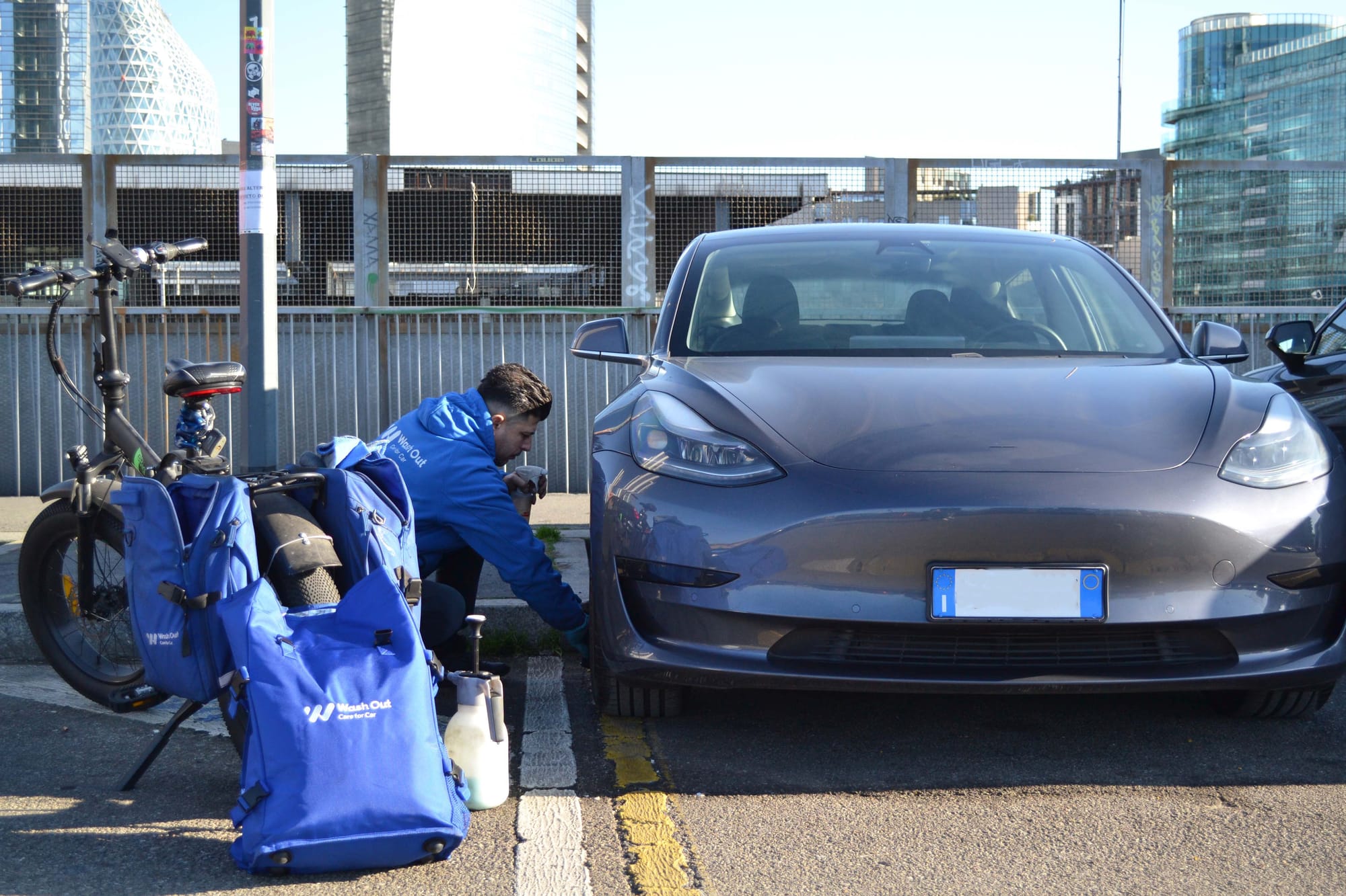 Lavaggio auto a domicilio con il Washer di Wash Out